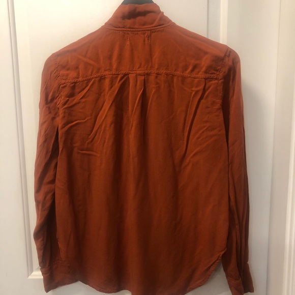 Bella Dahl rust blouse. Size Small. - Picture 3 of 3